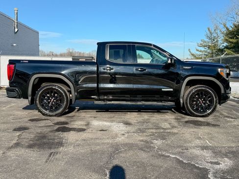 Used 2020 GMC Sierra 1500 Elevation w/ Elevation Value Package image 9