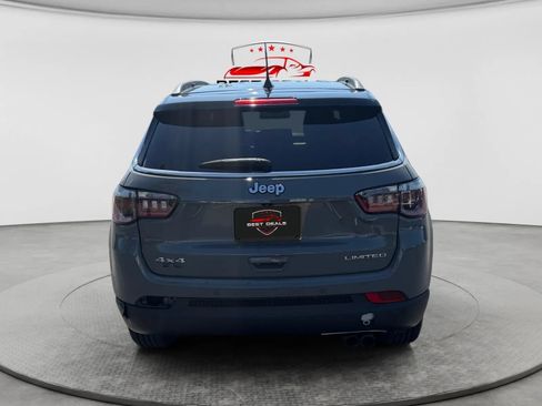 Used 2022 Jeep Compass Limited AWD/4WD image 5