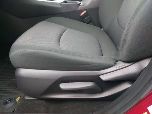 Used 2019 Toyota RAV4 XLE w/ All Weather Liner Package AWD/4WD image 29