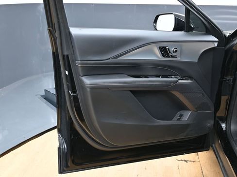 Used 2024 Cadillac Lyriq Tech image 41