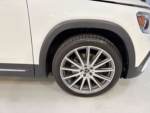 Used 2022 Mercedes-Benz GLB 250 image 29