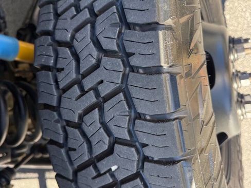 Used 2017 RAM 3500 Tradesman w/ Chrome Appearance Group image 65