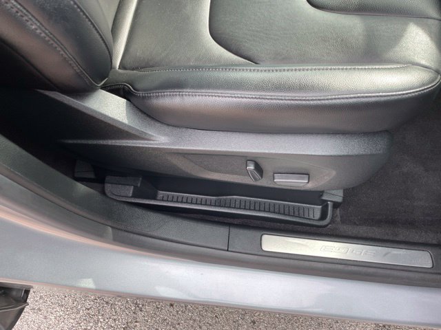 Used 2022 Ford Edge Titanium w/ Cargo Accessory Package AWD/4WD image 29