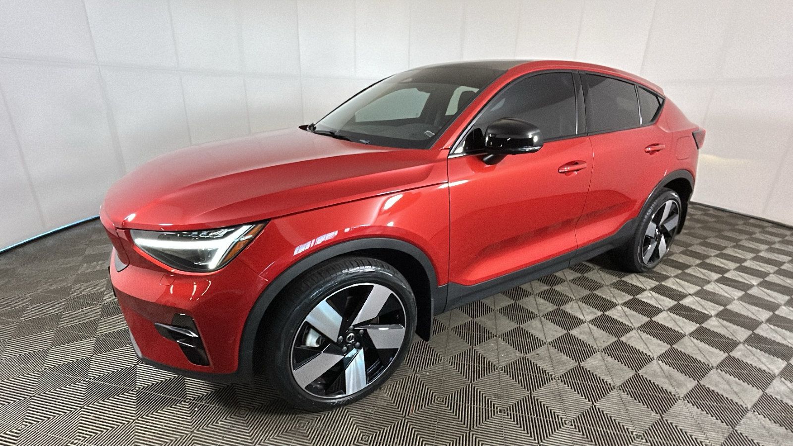 Used 2023 Volvo C40 P8 Recharge Ultimate AWD/4WD image 7