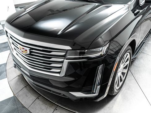 Used 2023 Cadillac Escalade ESV Premium Luxury Platinum AWD/4WD image 37