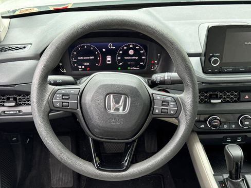 Used 2023 Honda Accord EX image 18
