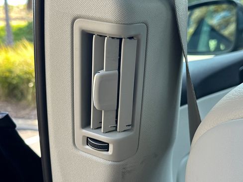 Certified 2023 Volvo XC60 B5 Plus image 14