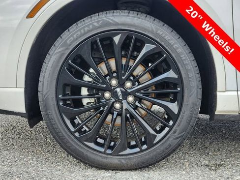 Used 2023 Lincoln Corsair Reserve w/ Equipment Group 201A image 11