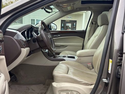 Used 2011 Cadillac SRX Luxury AWD/4WD image 9