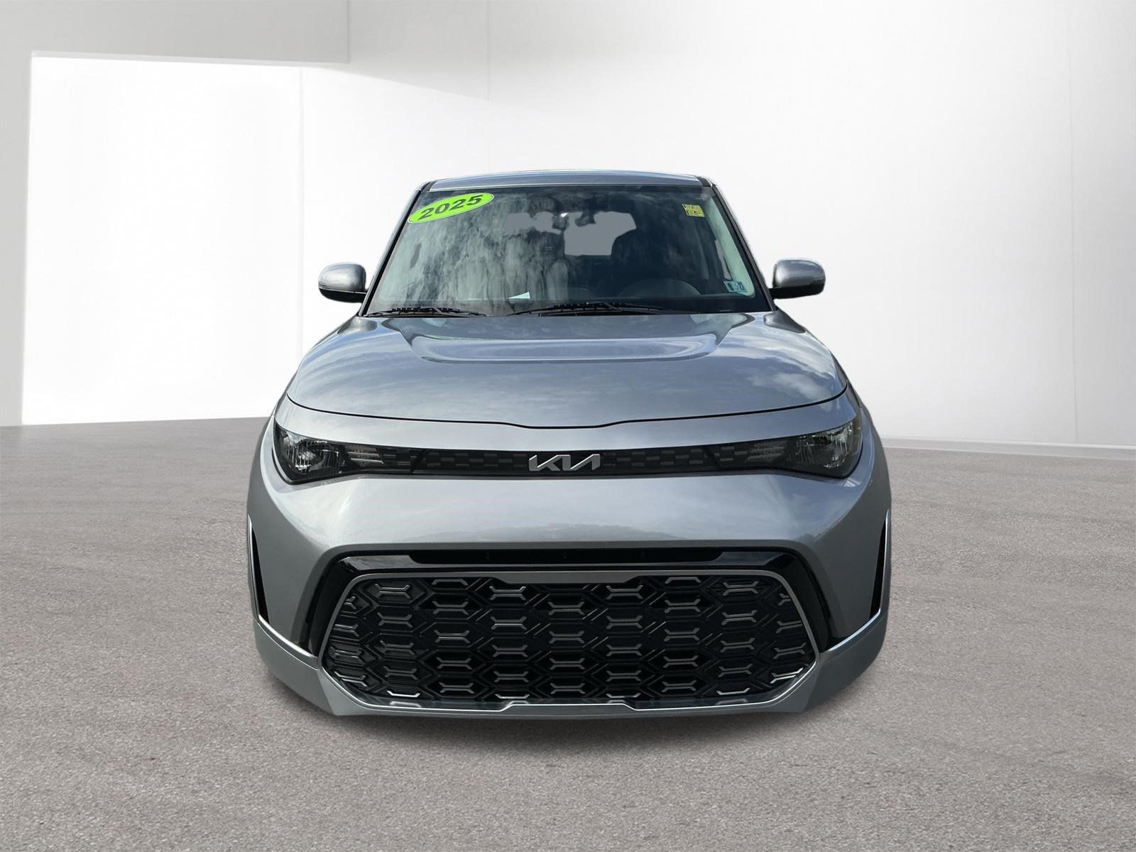 Certified 2025 Kia Soul GT-Line FWD image 8
