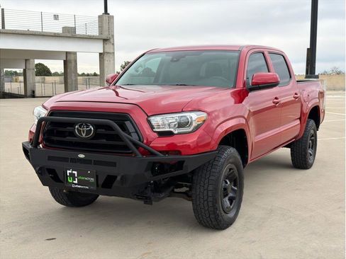 Used 2021 Toyota Tacoma SR AWD/4WD image 3