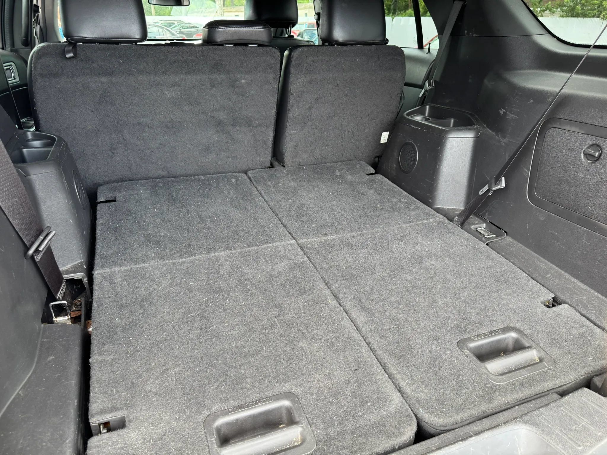 Used 2015 Ford Explorer XLT w/ Equipment Group 202A FWD image 6