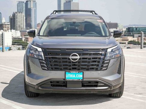 New 2026 Nissan Pathfinder SV w/ Cargo Package FWD image 2