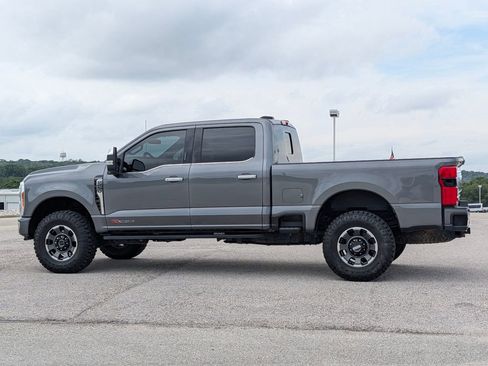 Certified 2023 Ford F250 Platinum w/ Tremor Off-Road Package AWD/4WD image 5