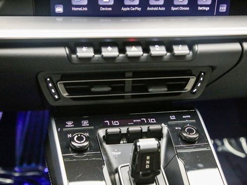 Certified 2023 Porsche 911 Targa 4S AWD/4WD image 17
