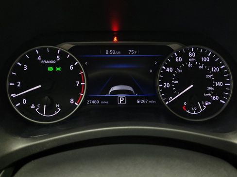 Used 2025 Nissan Sentra SV FWD image 23
