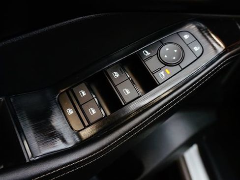 Certified 2025 Nissan Rogue SV AWD/4WD image 32