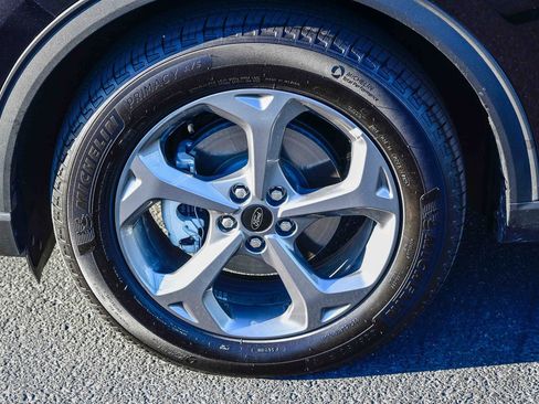 Used 2025 Ford Escape ST-Line w/ Equipment Group 301A image 9