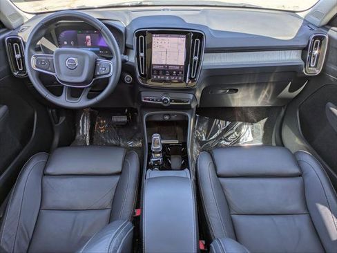 Used 2023 Volvo XC40 B5 Plus w/ Driver Assist Package image 11