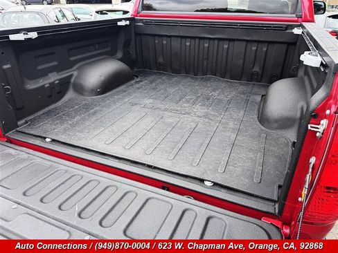 Used 2018 Toyota Tundra Platinum AWD/4WD image 33