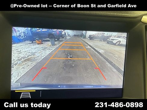 Used 2020 GMC Terrain SLT w/ Preferred Package AWD/4WD image 24