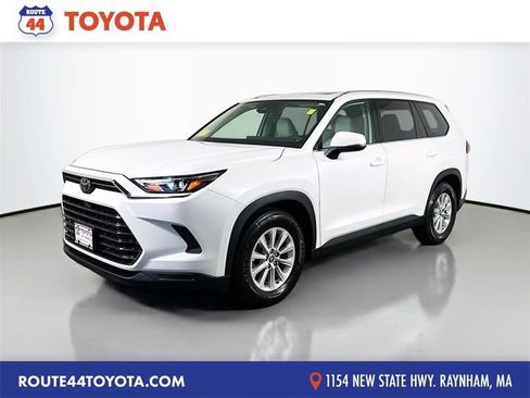 Used 2025 Toyota Grand Highlander AWD image 1