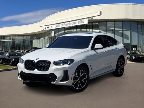 Certified 2025 BMW X4 xDrive30i w/ Premium Package AWD/4WD image 1