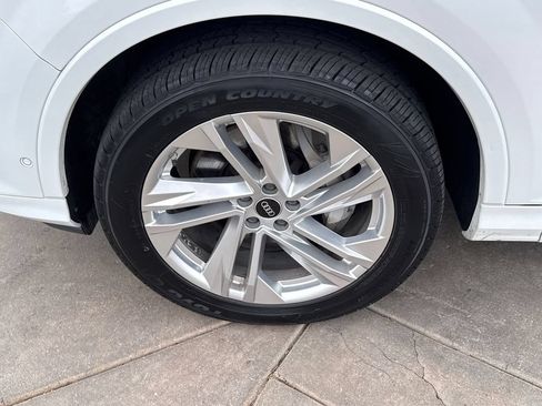 Used 2023 Audi Q7 3.0T Premium Plus AWD/4WD image 12