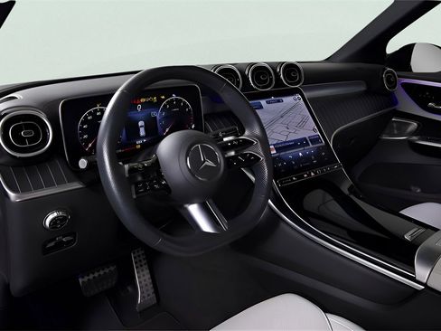 Used 2023 Mercedes-Benz GLC 300 4MATIC image 33