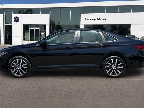 New 2025 Volkswagen Jetta SE image 7