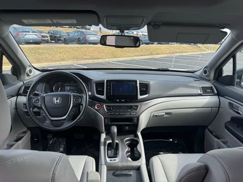 Used 2017 Honda Pilot EX-L image 18