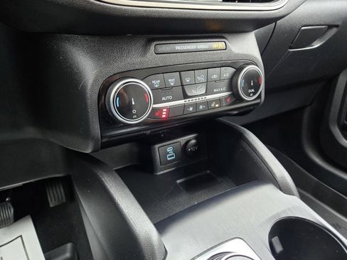 Certified 2022 Ford Escape SE w/ Convenience Package image 11