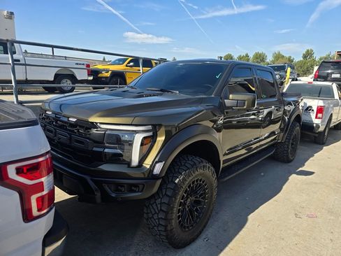 Used 2025 Ford F150 Raptor image 3