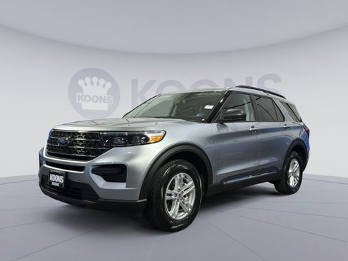Used 2022 Ford Explorer XLT w/ Class IV Trailer Tow Package AWD/4WD image 1