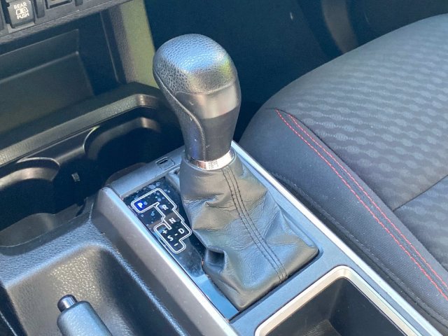 Used 2022 Toyota Tacoma SR5 w/ Technology Package RWD image 27