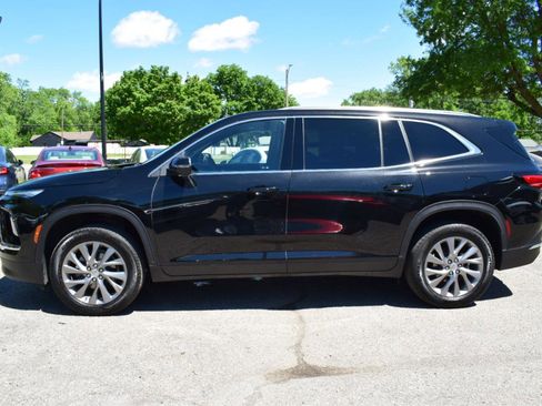 Used 2025 Buick Enclave Preferred w/ LPO, Floor Liner Package FWD image 9