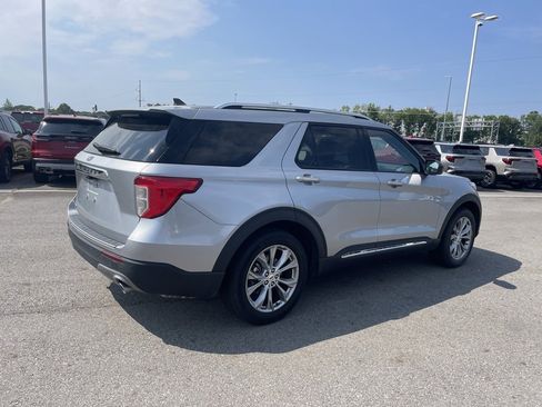 Used 2023 Ford Explorer Limited image 7