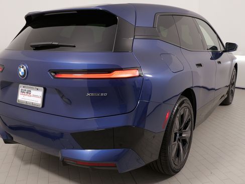 Used 2024 BMW iX xDrive50 w/ Premium Package image 13