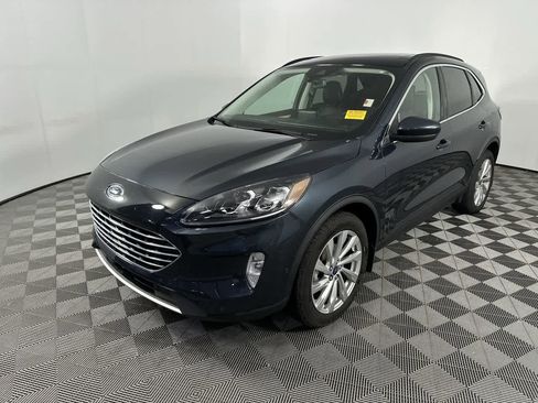 Used 2022 Ford Escape Titanium w/ Titanium Elite Package image 4