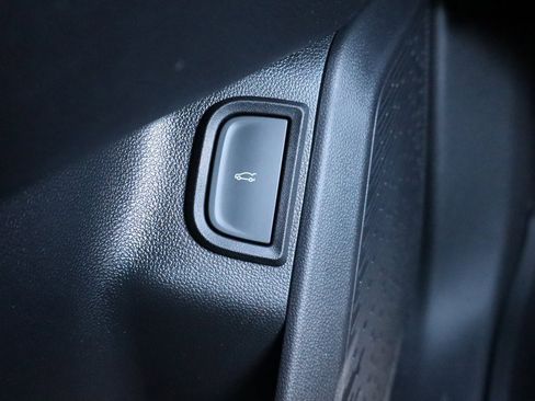 New 2026 Chevrolet Equinox LT image 19