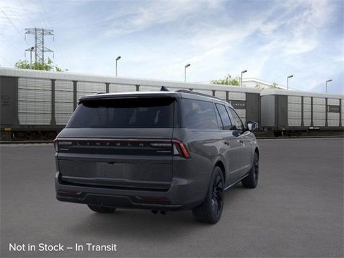 New 2026 Lincoln Navigator L Reserve w/ Jet Appearance Package image 8