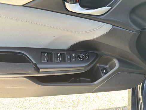Used 2020 Honda Civic EX image 11