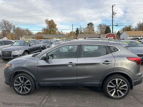 Used 2017 Nissan Rogue Sport SL image 11