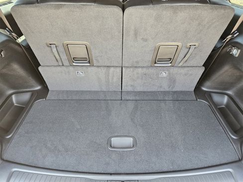 New 2025 Jeep Grand Cherokee L Altitude image 32