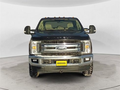 Used 2019 Ford F350 XLT w/ XLT Value Package image 8