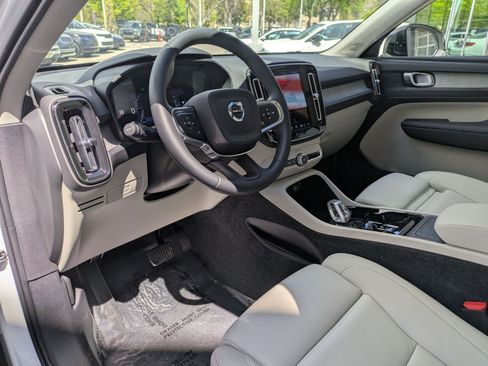 New 2026 Volvo XC40 B5 Plus w/ Climate Package AWD/4WD image 10