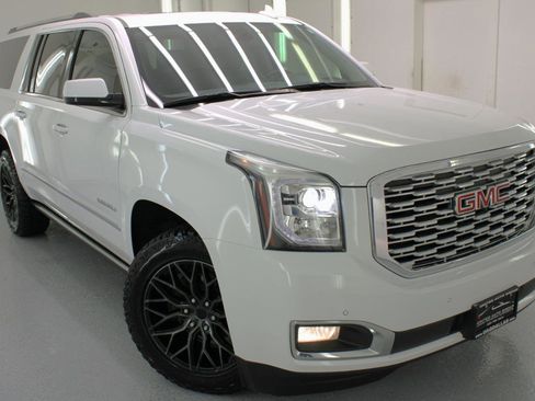 Used 2020 GMC Yukon XL Denali w/ Denali Ultimate Package image 31