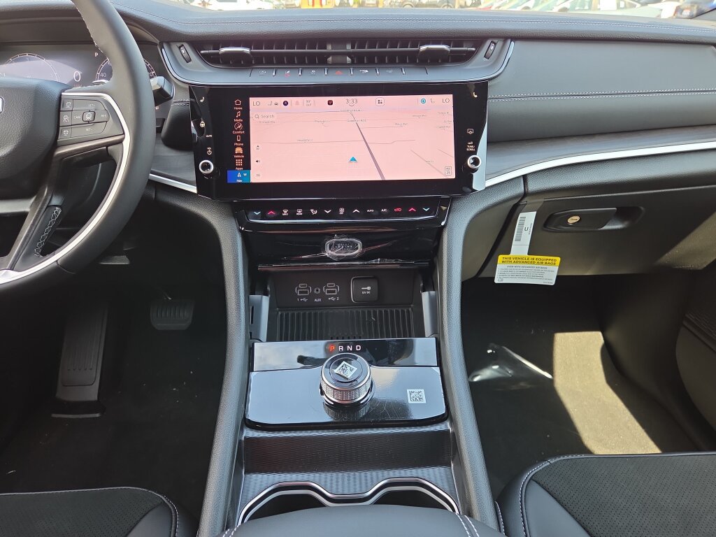 New 2026 Jeep Grand Cherokee Altitude RWD image 11