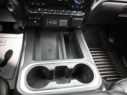 Used 2022 Chevrolet Silverado 2500 LTZ w/ LTZ Convenience Package AWD/4WD image 12