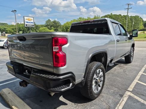 Used 2025 Chevrolet Silverado 2500 Custom AWD/4WD image 7